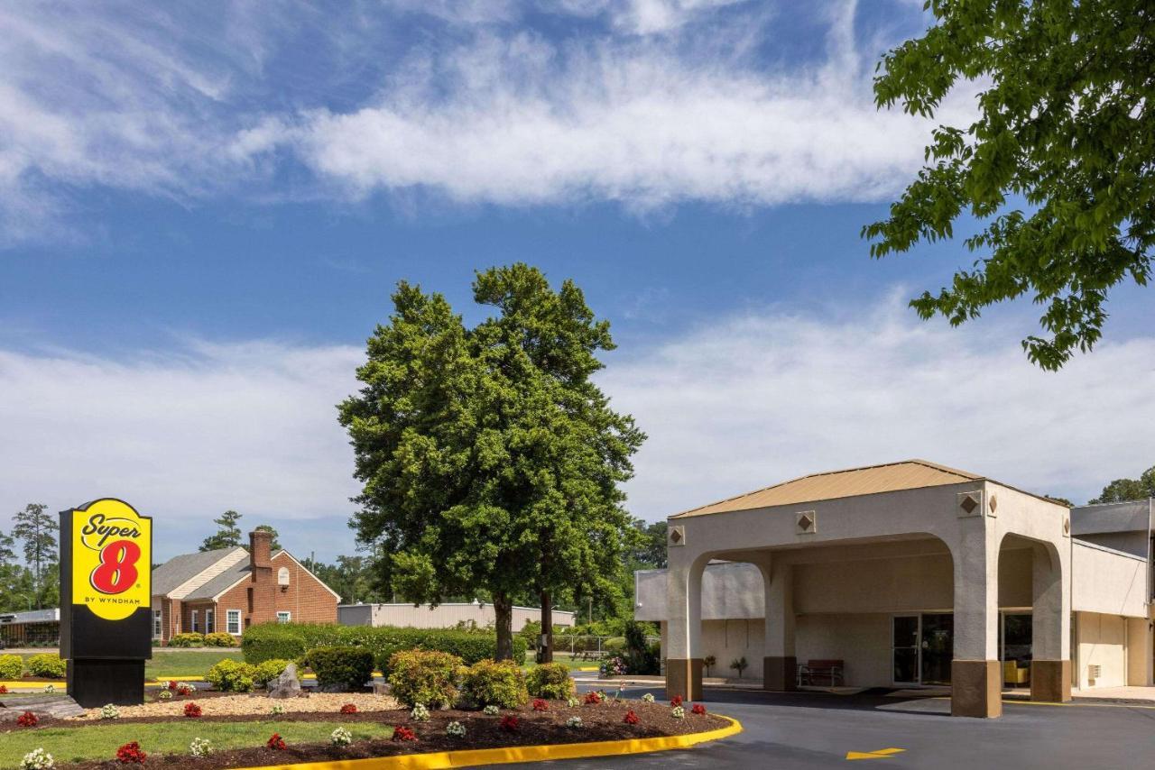 Hotel Super 8 By Wyndham Williamsburg/Historic Area Exterior foto