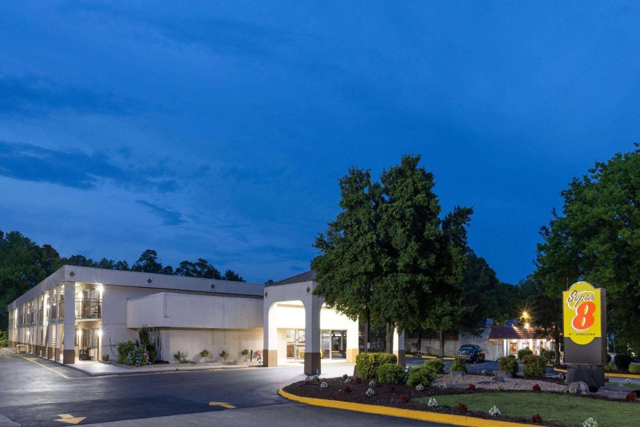 Hotel Super 8 By Wyndham Williamsburg/Historic Area Exterior foto